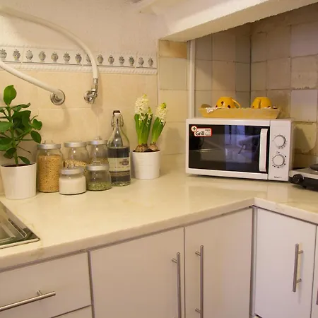 Typical Duplex In Bairro Alto Апартаменты *