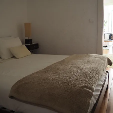 Typical Duplex In Bairro Alto Апартаменты *