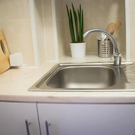 Typical Duplex In Bairro Alto Лиссабон