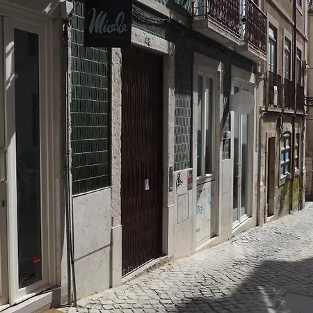 Typical Duplex In Bairro Alto