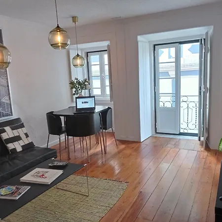 Typical Duplex In Bairro Alto Apartment